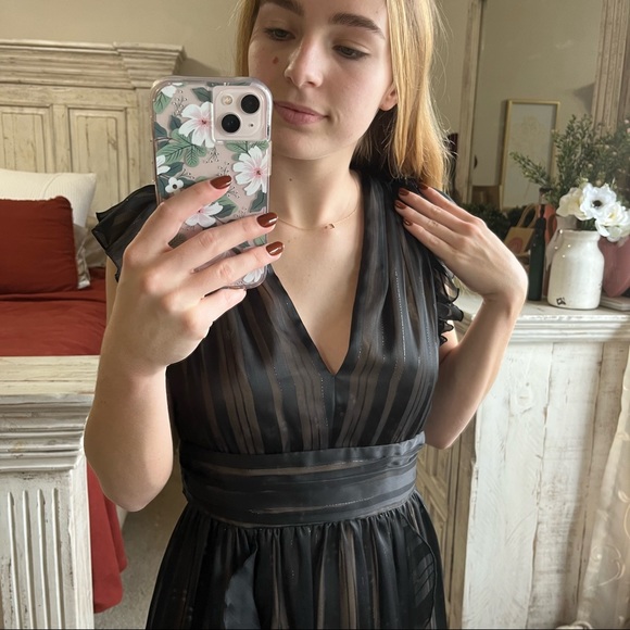 NWT BCBGMAXAZRIA SIZE 4 BLACK FLOWY HIGH LOW DRESS BLACK - Picture 5 of 9